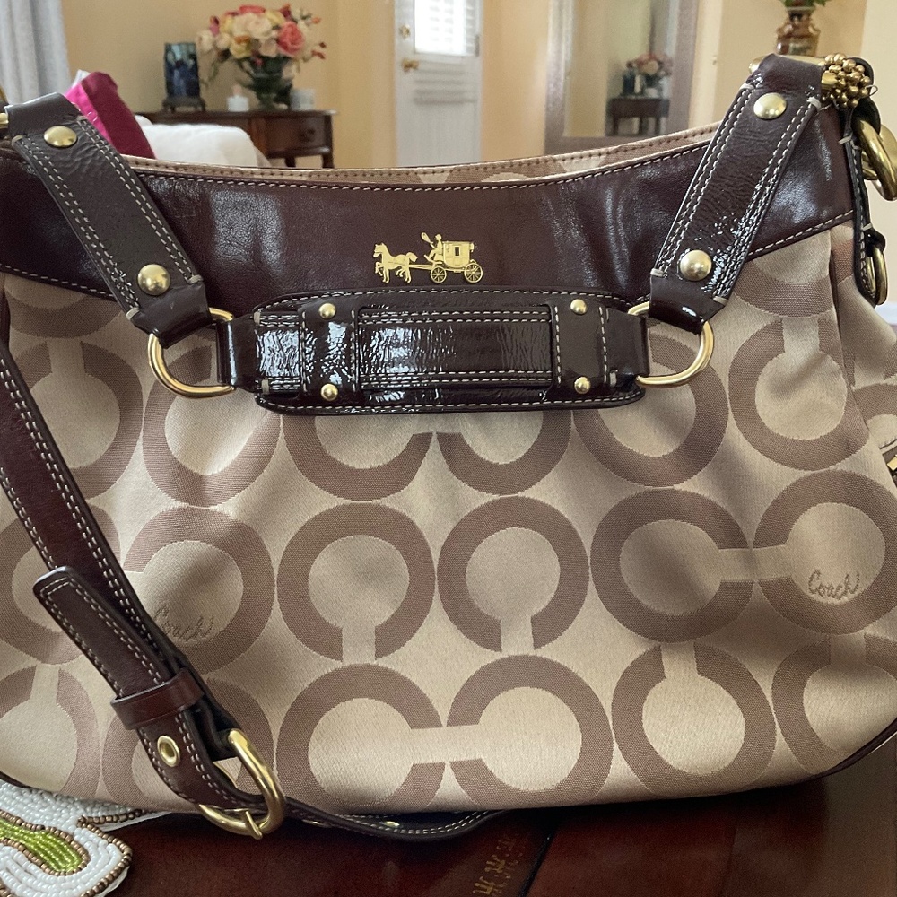 Coach purse,like new!